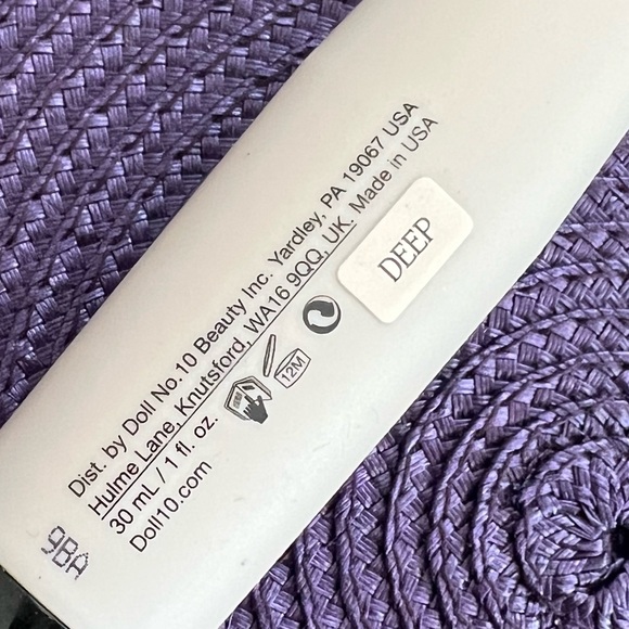 Doll 10 DEEP HydraGel Foundation 1 oz. (Made in Italy) NEW - Picture 5 of 12